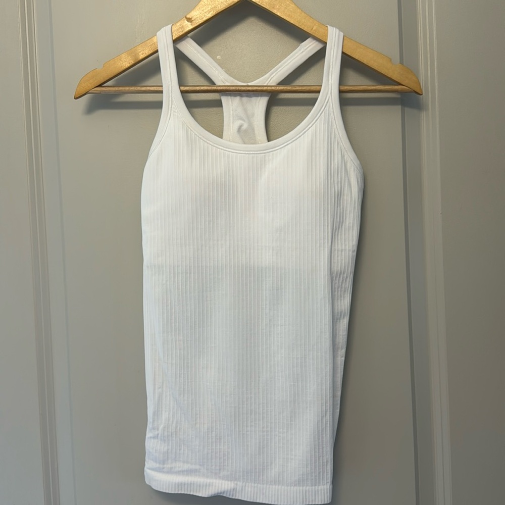 Lululemon white tennis shirt with built-in bra